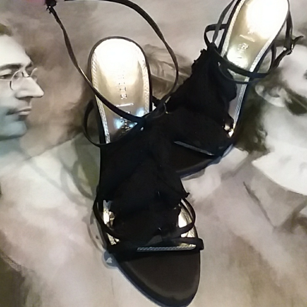 White House Black Market Heels size 9